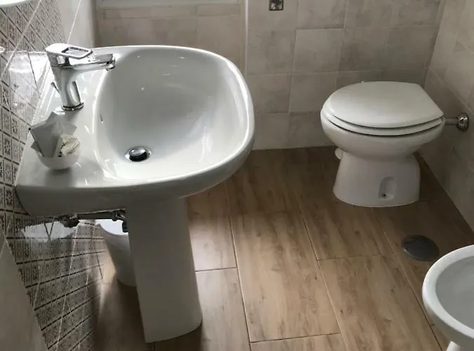 בית הארחה Juna's רומא