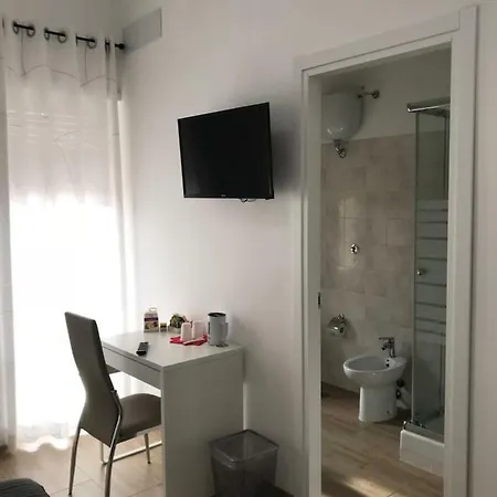 ゲストハウス Juna's ローマ