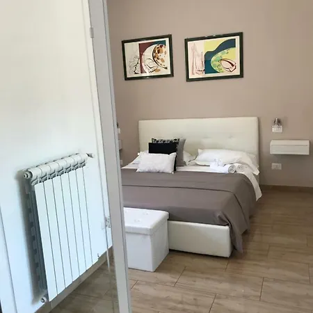 Juna's ゲストハウス 4*